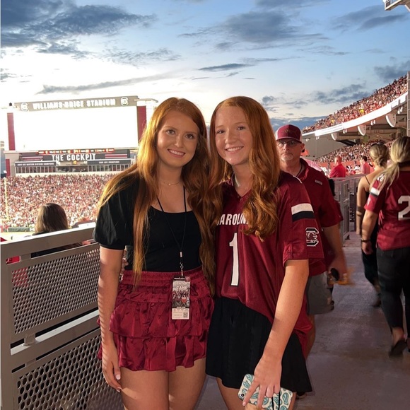 Meet your Posher, Allie - Picture 1 of 1